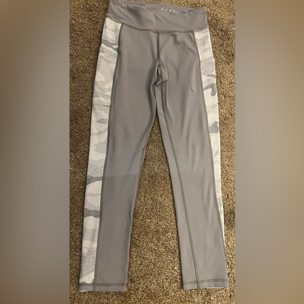 aero leggings, size medium, worn only a few times, grey and white, good quality
